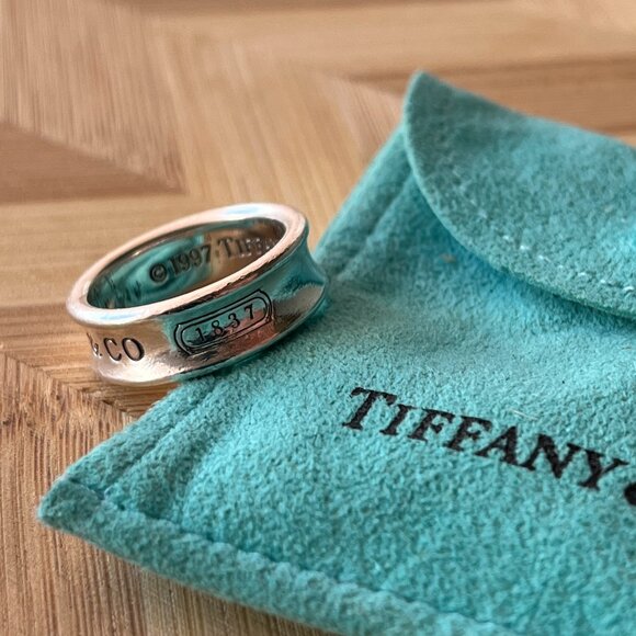 Early 2000's Tiffany & Co. Sterling Silver '1837 T & Co' Ring Size 6 - Picture 4 of 8